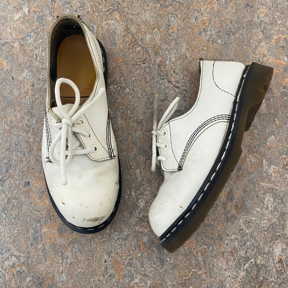 Vintage Dr. Martens {size UK 8} MIE Oxfords Shoes White